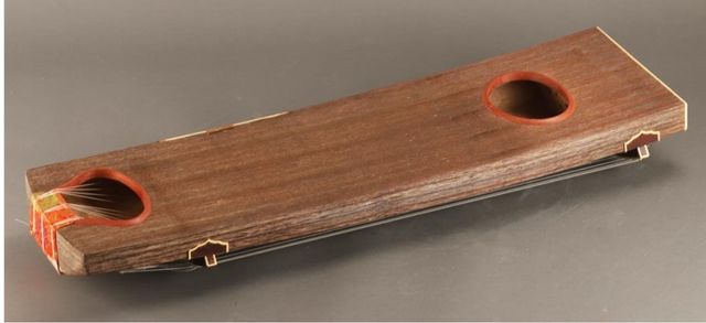 KOTO Instrumento nacional japonés