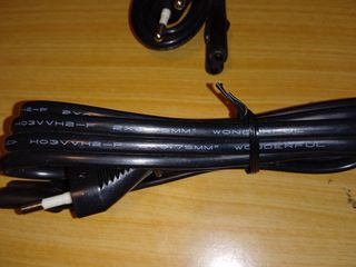 Cable de corriente AC 220v MONACOR.