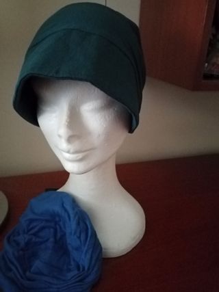 Due copricapo morbidissimi NUOVI