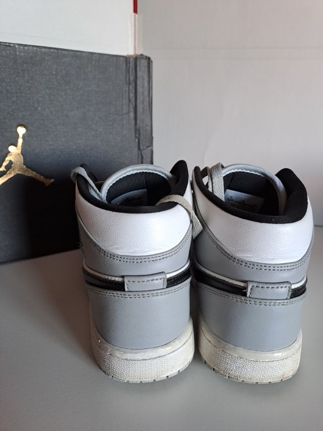 Scarpa Nike Jordan 1 Mid