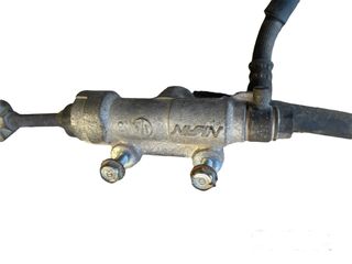 Bomba de freno trasera Honda Varadero 125 cc.