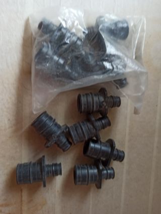 Piezas de fontanería.precio negociable