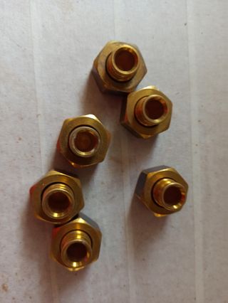 Piezas de fontanería.precio negociable