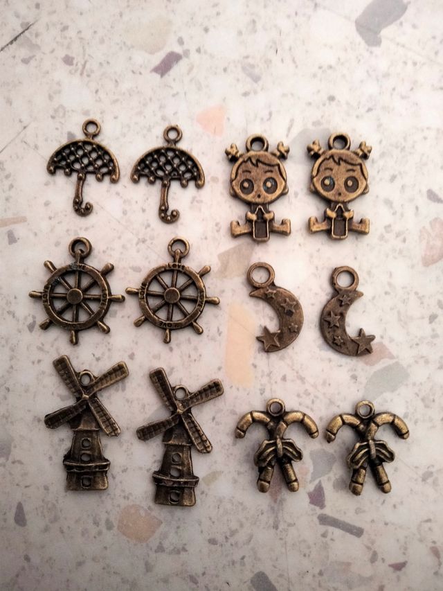 6 coppie ciondoli vintage per orecchini