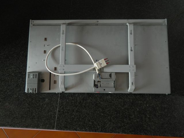 RADIATORE RISCALDATORE A MURO