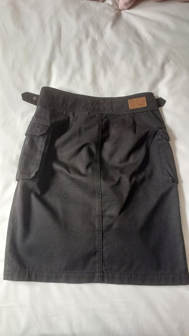 Falda negra bolsillos Pepe Jeans