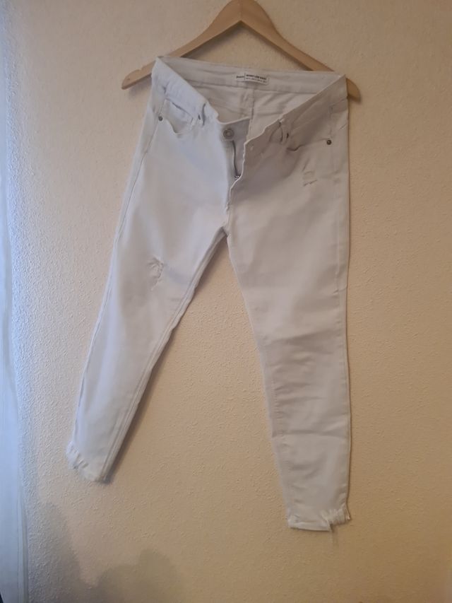 Pantalón blanco de mujer