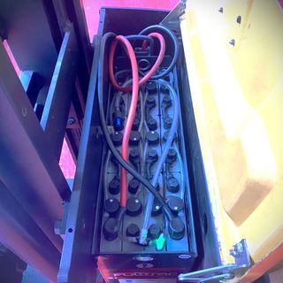 APILADOR CAT 1200 KG