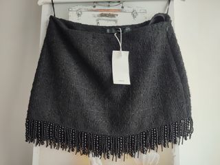 Preciosa falda con borlas para nochevieja mango