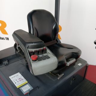 CARRETILLA ELECTRICA TRICICLO 1800 KG BYD