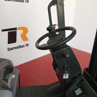 CARRETILLA ELECTRICA TRICICLO 1800 KG BYD