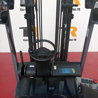 CARRETILLA ELECTRICA TRICICLO 1800 KG BYD