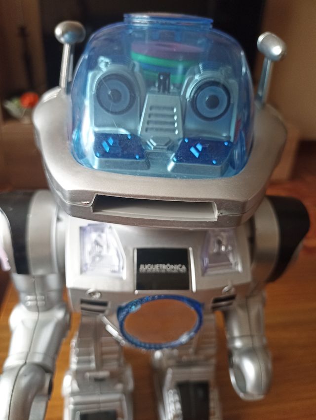 ROBOT ROBI-Robotica.31 cm mide.