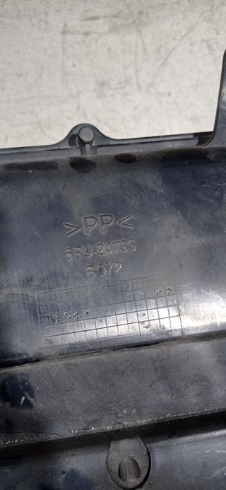 -Yamaha Majesty 400cc. Cofre