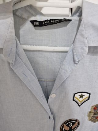 Camisa azul parches oversize Zara