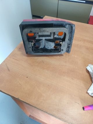 Piloto trasero renault 19