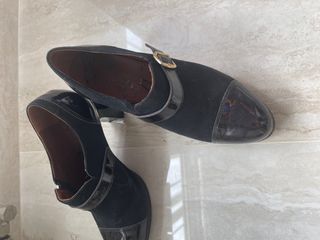 zapatos de ante y charol