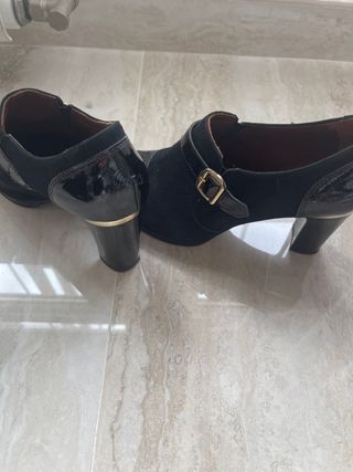 zapatos de ante y charol