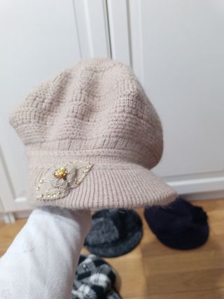 LOTE Gorras invierno chica