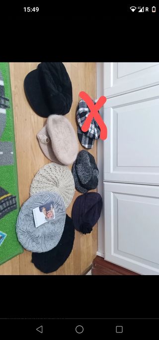 LOTE  7 Gorras de invierno chica