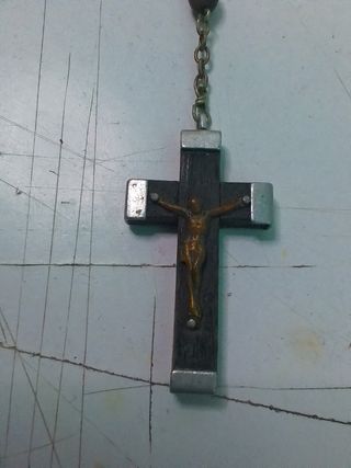 Rosario con las bolitas de madera