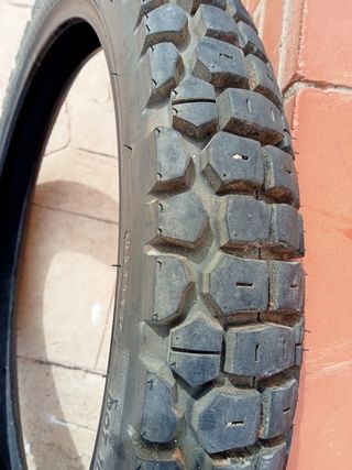 Neumáticos de moto trail