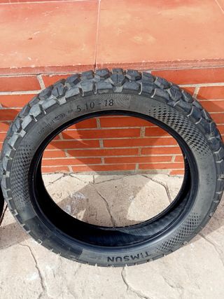 Neumáticos de moto trail