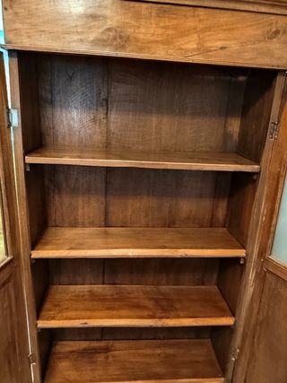 Mueble vitrina antiguo