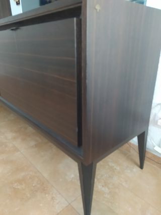 Mesa auxiliar Televisión