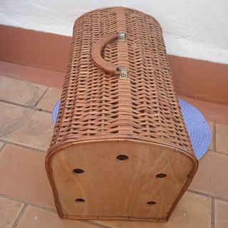 Transportín de mimbre nuevo