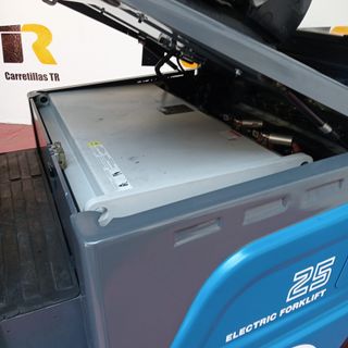 CARRETILLA ELECTRICA 2500 KG BYD
