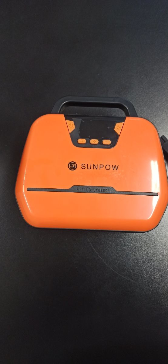 Gonfiatore per pneumatici