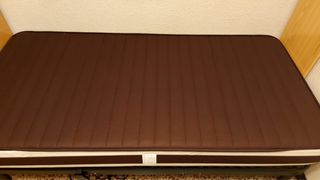 Cama articulada con motor