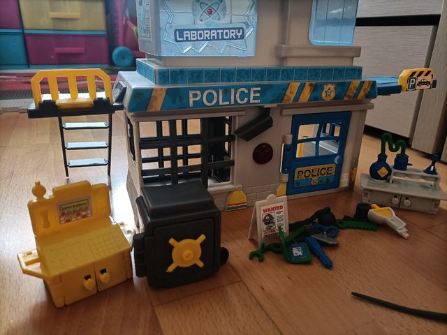 PinyPon Action Comisaria