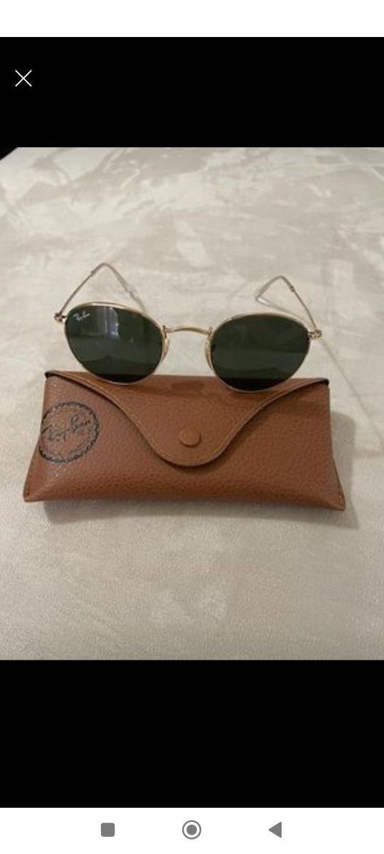 Occhiali da sole Rayban completi di scatola