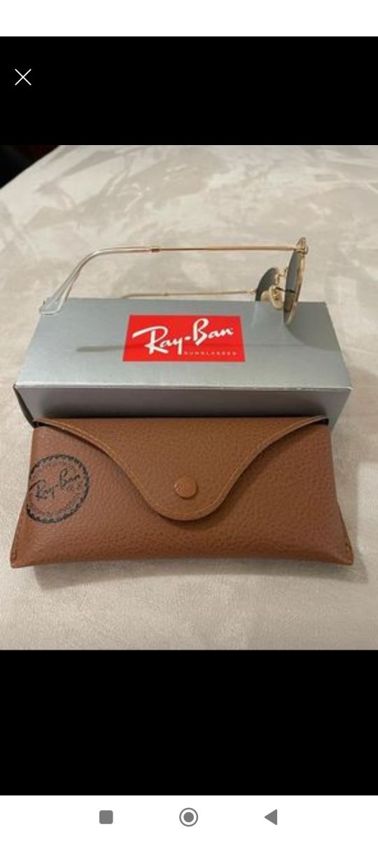 Occhiali da sole Rayban completi di scatola
