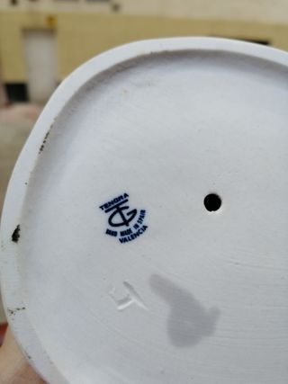 Figura de porcelana TENGRA