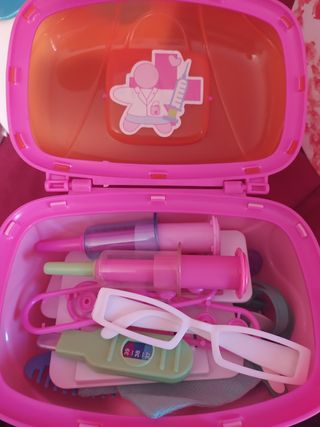 Maletín médico Nenuco