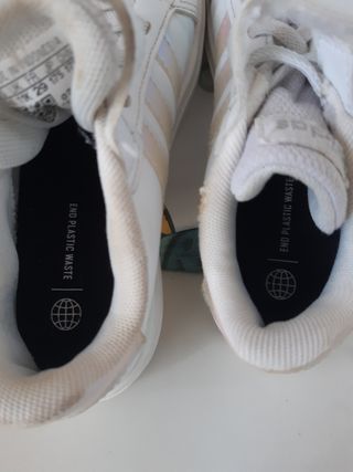 ténis de menina Adidas