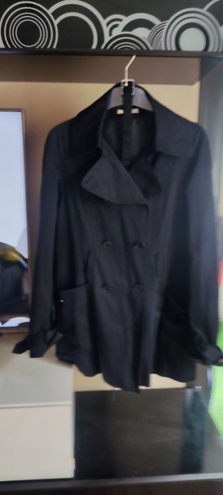 Gabardina negra