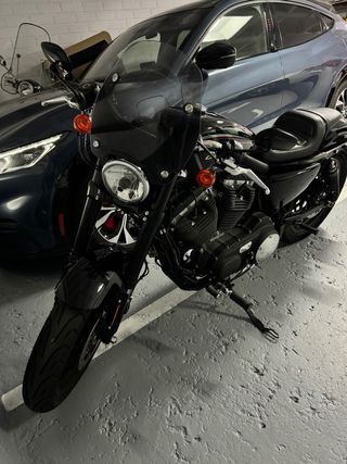 Harley Davidson Sportster Roadster 1200 XL(2080Km)