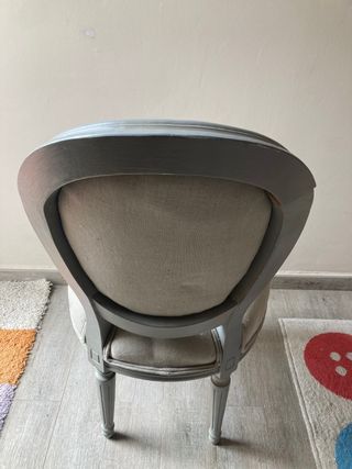 Lote 4 sillas estlilo Neoclasico