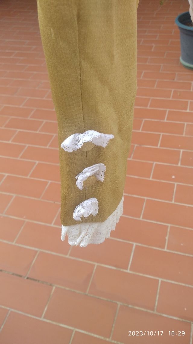 Corpiño de fallera, vendrá a ser una talla 14/xs