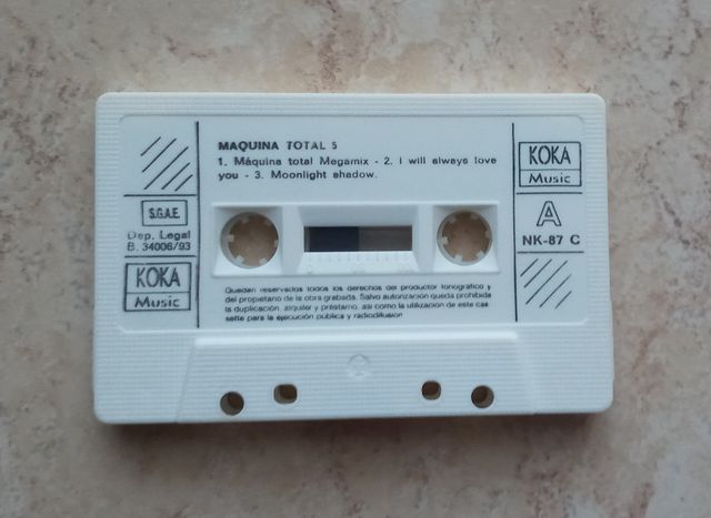 Cassettes Mix in Black y Maquina Total 5