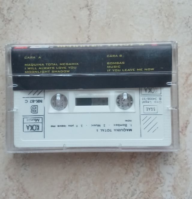 Cassettes Mix in Black y Maquina Total 5