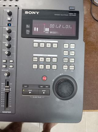 Mesa de mezclas con minidisc SONY