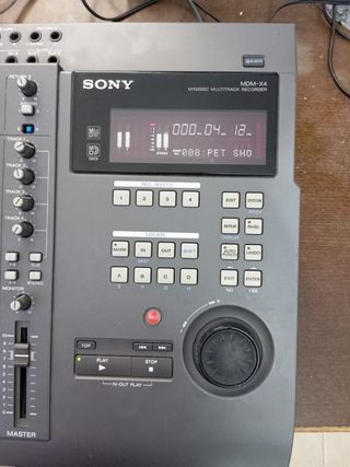 Mesa de mezclas con minidisc SONY