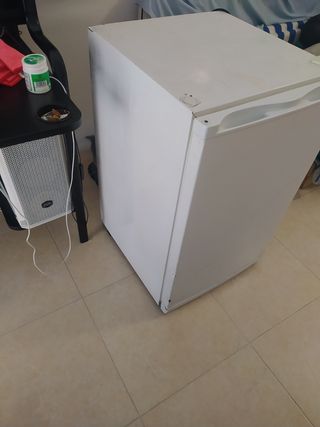 Mini nevera