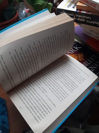 BAJO LA MISMA ESTRELLA. JOHN GREEN