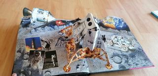 LIBRO Larouse, El Universo